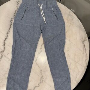 Athleta pants size 2t denim color